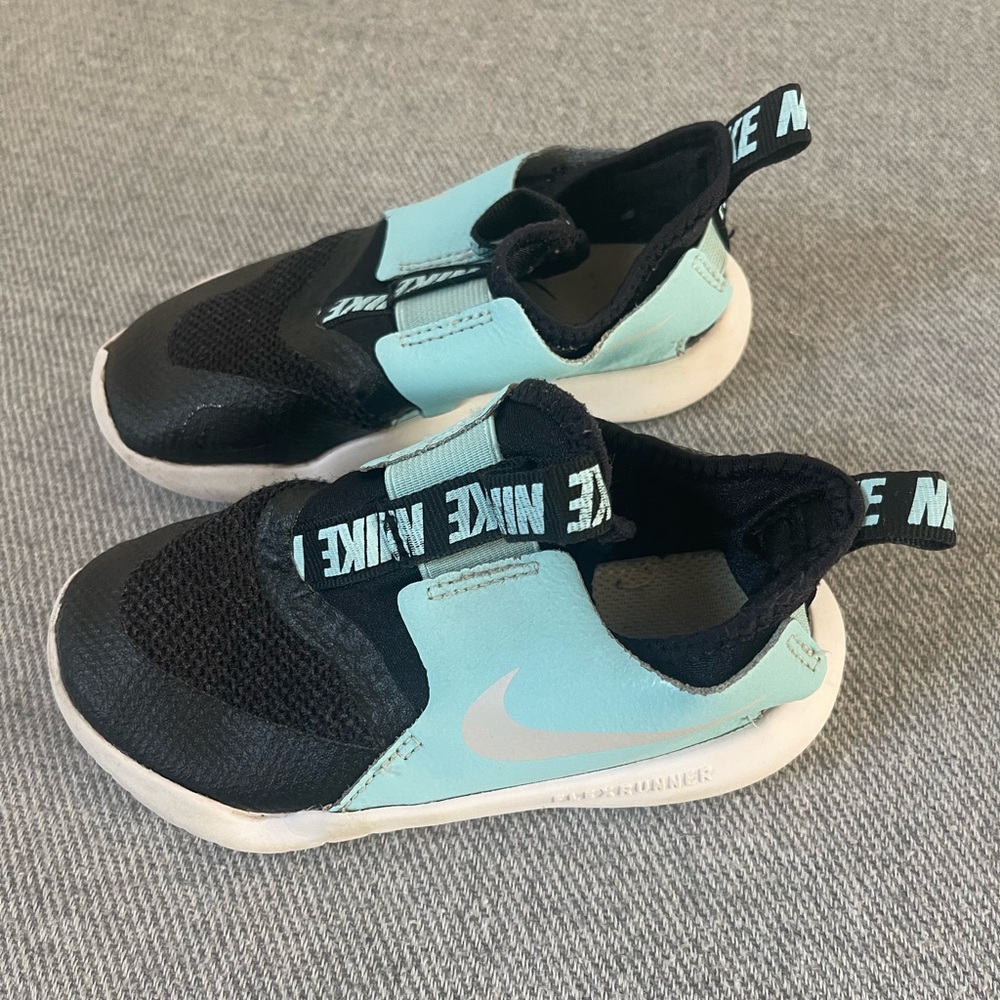Toddler NIKE Shoes Size 8K Black Light Blue Sneakers Size 8